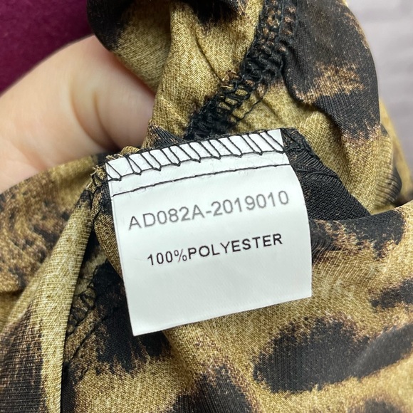 JJ’s Fairyland asymmetrical leopard print blouse size small - Picture 7 of 7